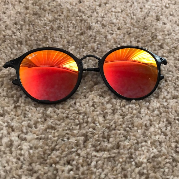 round flash lenses gradient